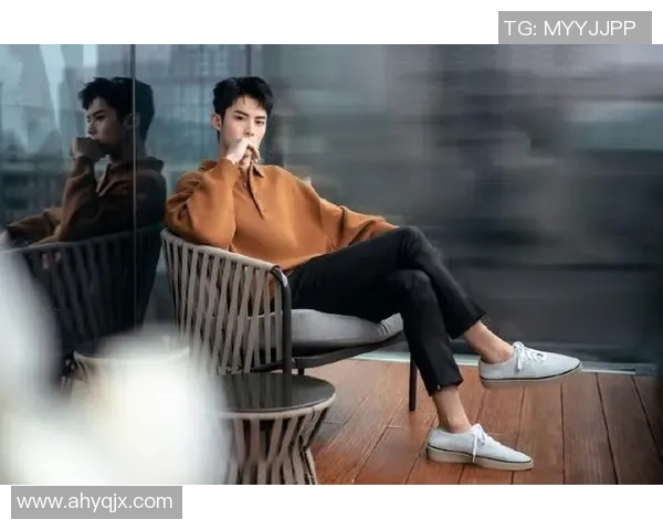 足球明星机场时尚秀西装搭配尽显风采与魅力