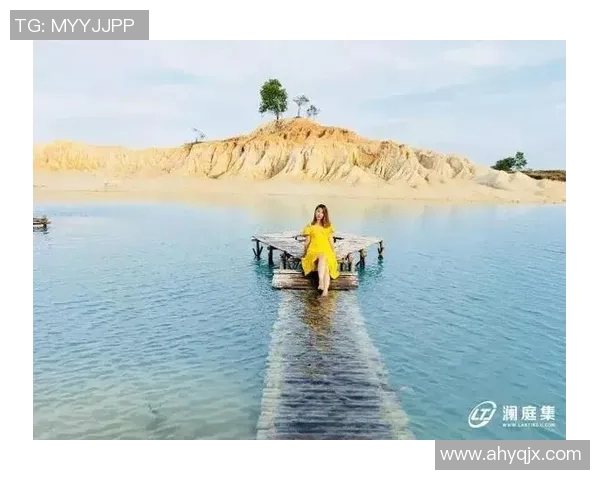 女子与足球明星亲密合影展现青春活力与梦想追逐的美好瞬间